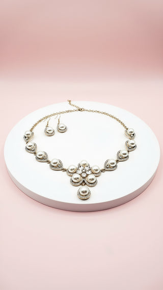 Pearl Crystal Flower Necklace & Earrings Set