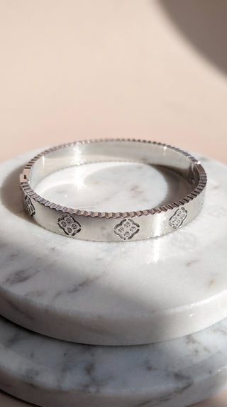 Chunky Clover Gold Plated Bangle