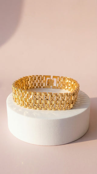 24k Gold Plated Square Textured Link Bracelet