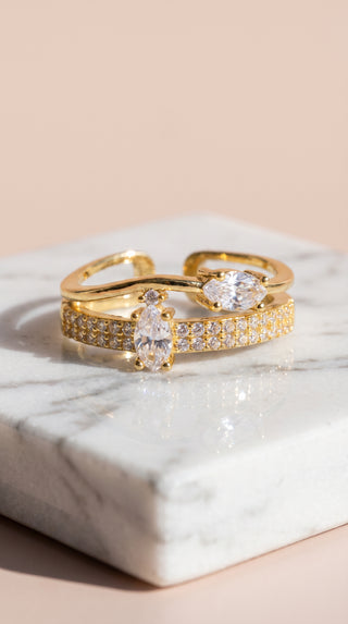 Box Of 12 Crystal Free Size Gold Plated Adjustable Statement Rings