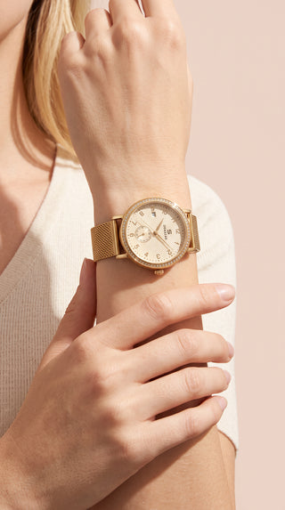 Mesh Strap Quartz Watch With Magnetic Closure