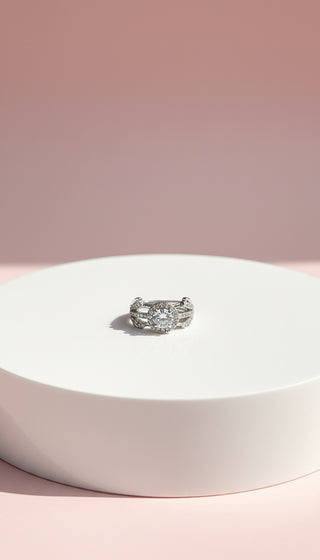 Silver Cut Out Crystal Solitaire Ring Silver Box set of 12