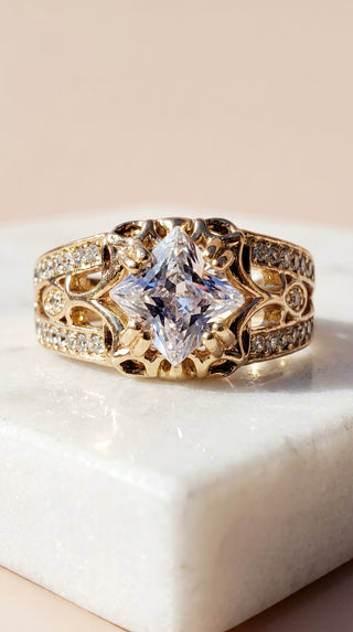 Box set of 12 Gold Square Cut Crystal Rings