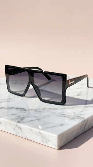 Box of 20 Oversized Gold Detail Sunglasses