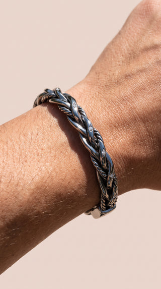Twisted Double-Design Unisex Cuff Bracelet – Gold & Silver