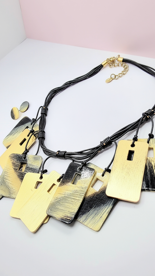 Square Lacquer Necklace & Earrings Set