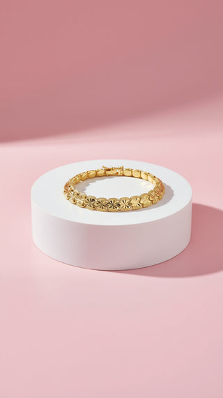 Geometric Gold Link Decor Bracelet