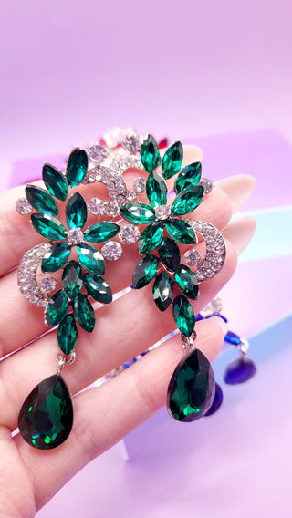 Suri Chandelier Earrings Green ER5594